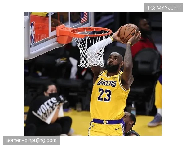 詹姆斯第23季创历史纪录 湖人更衣室领袖作用明显