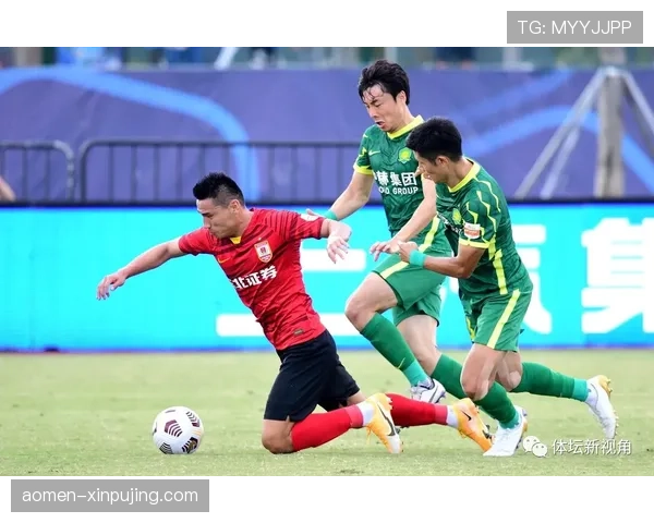 山东泰山对深圳新鹏城交锋分析，泽卡进攻组织与防线限制策略